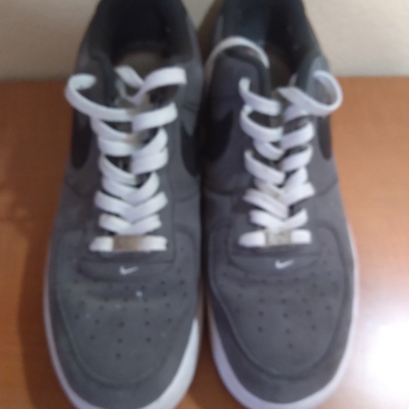 COPY - MEN'S USED NIKE AIR FORCE 1 SUEDE SHOES - Picture 3 of 12